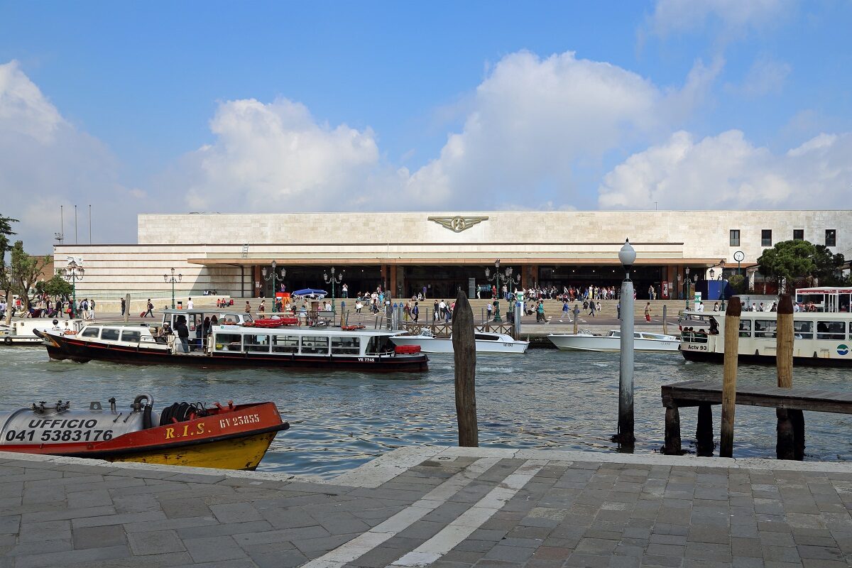 Stazione Santa Lucia
